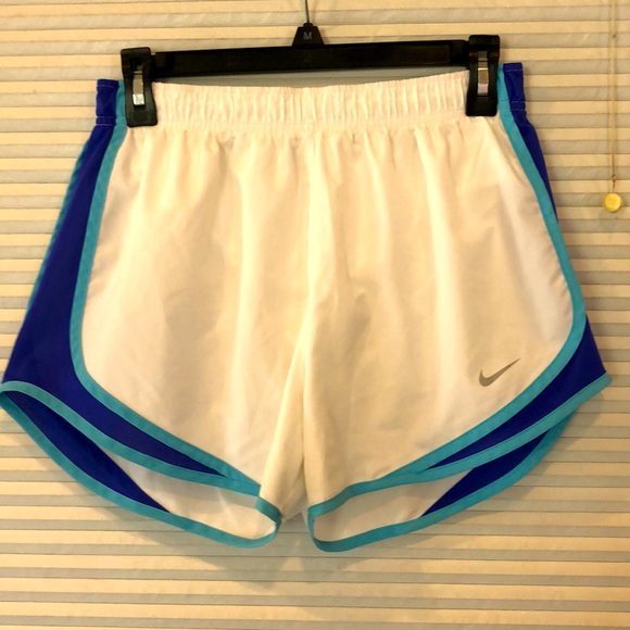 nike ladies shorts